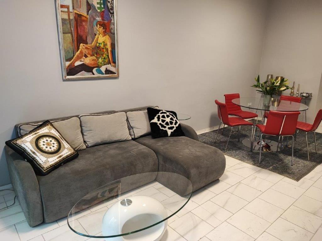 Central Vienna Apartment With Unique 40M2 City Garden & Self Check In Eksteriør billede