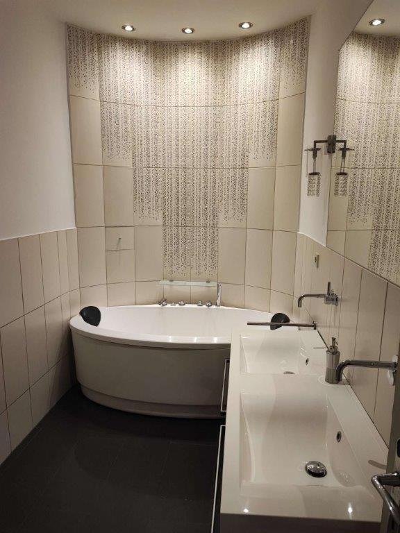 Central Vienna Apartment With Unique 40M2 City Garden & Self Check In Eksteriør billede