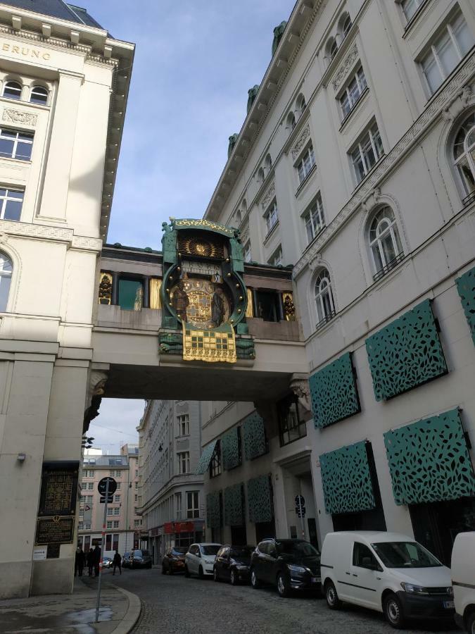 Central Vienna Apartment With Unique 40M2 City Garden & Self Check In Eksteriør billede